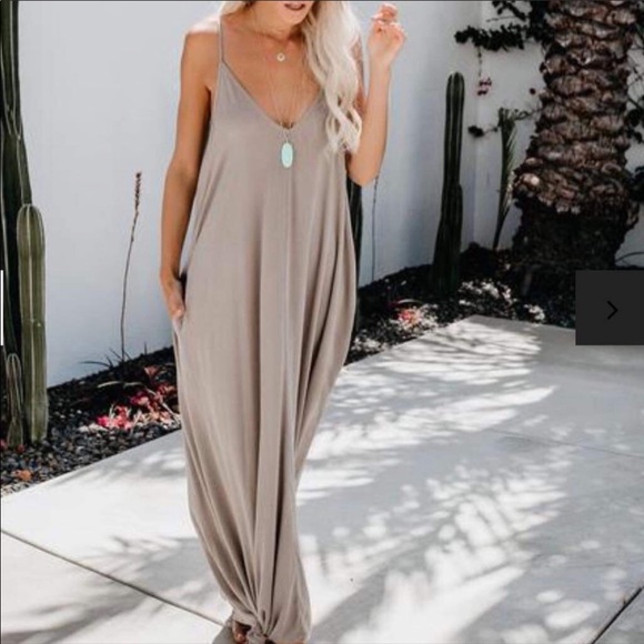 V Neck Harem Maxi Dress - Picture 2 of 4